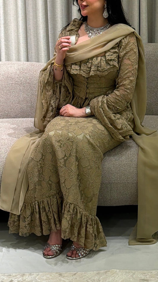 Lace love by Nagham Asari I Elegant